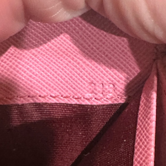 Prada Saffiano Bubblegum Pink Continental Zippy Wallet w/authenticity card - Picture 3 of 16
